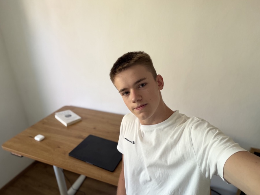 Foto u pracovního stolu
